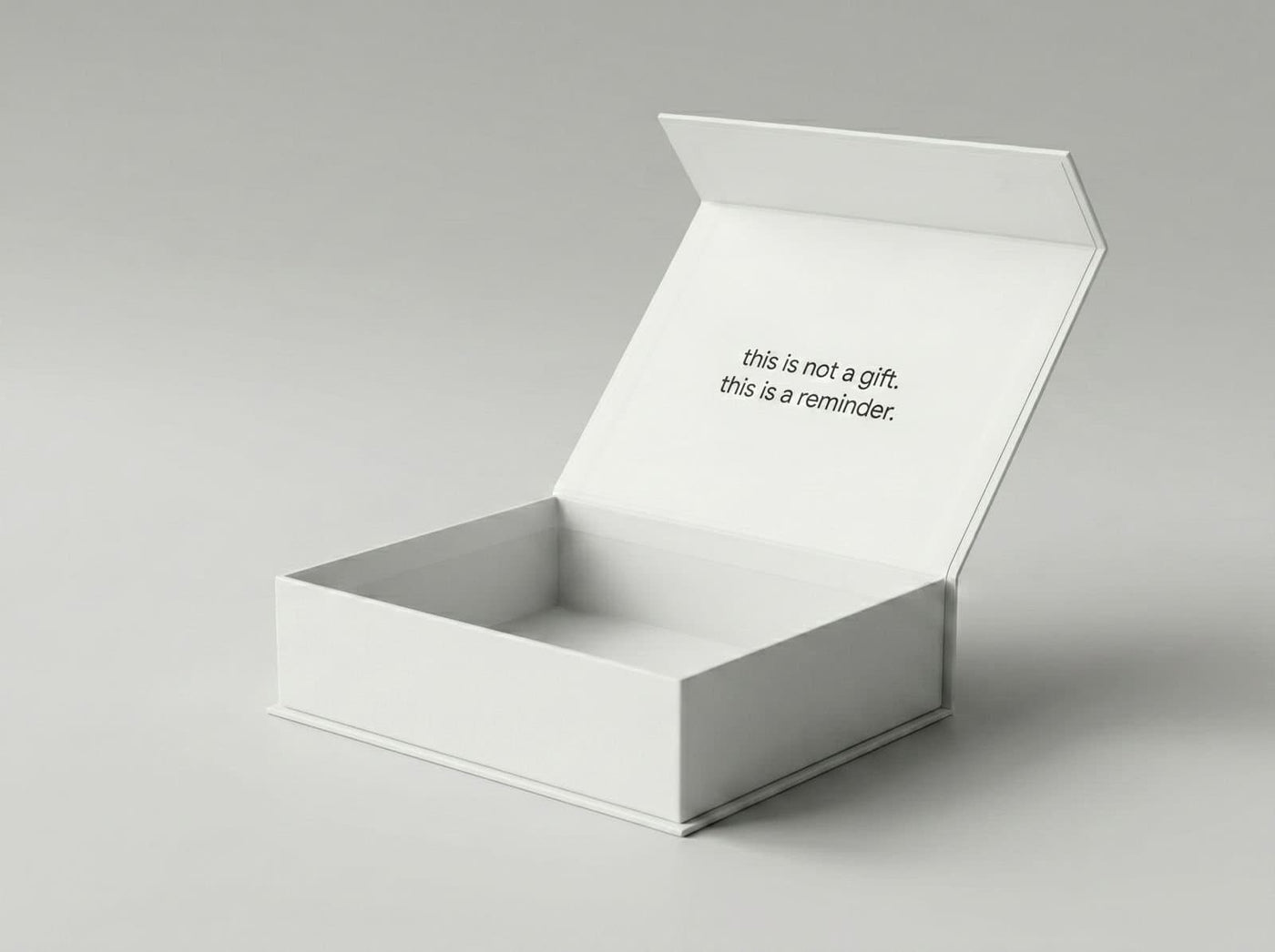 Nyla Gift Box